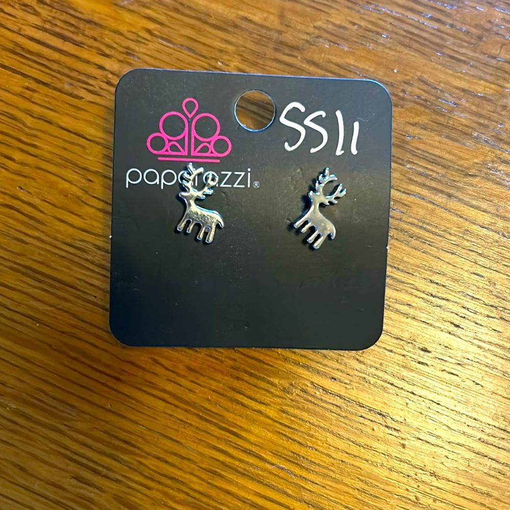 Reindeer stud earrings